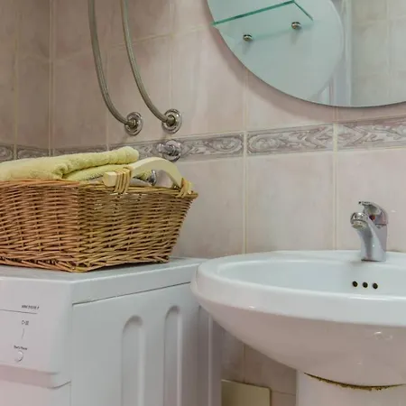 Old Town Beauty With Great View *