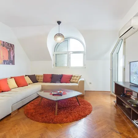 アパート Old Town Beauty With Great View *